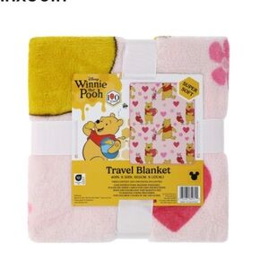 Disney Winnie the Pooh Valentines Day  Travel Blanket Super Soft 40in X 50in NWT